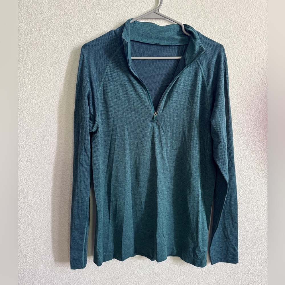 Lululemon men’s metal vent long sleeve half zip pullover